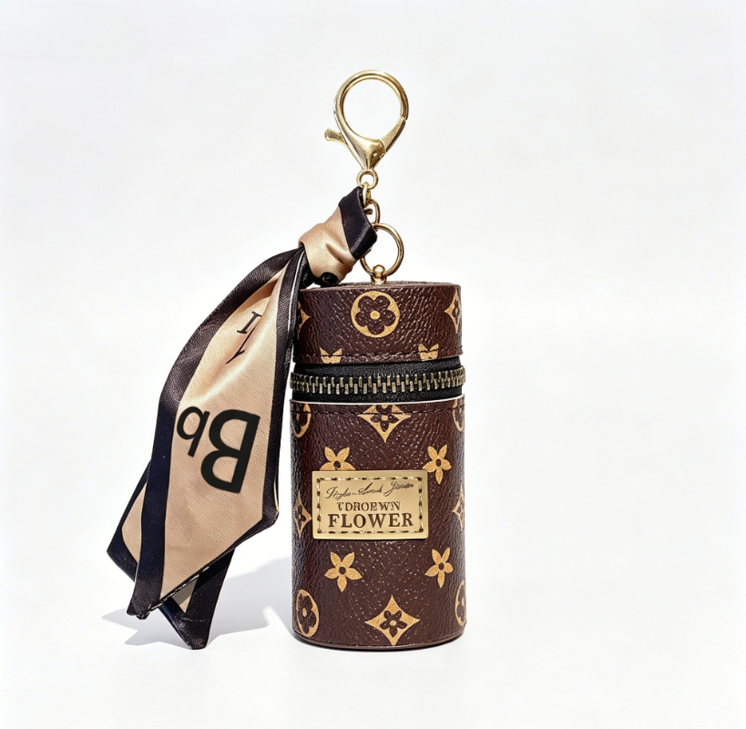 Vintage Brown Monogram Print C - Monogram Keychain Leather avis et prix