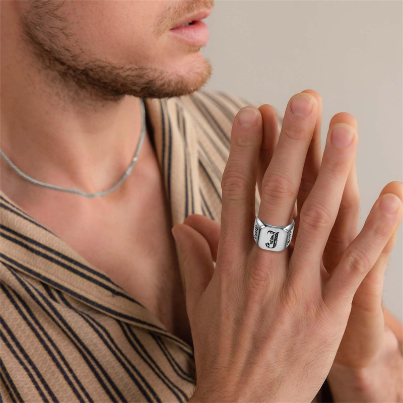 Custom Engraved Name Ring for  - Initial Ring Custom avis et prix