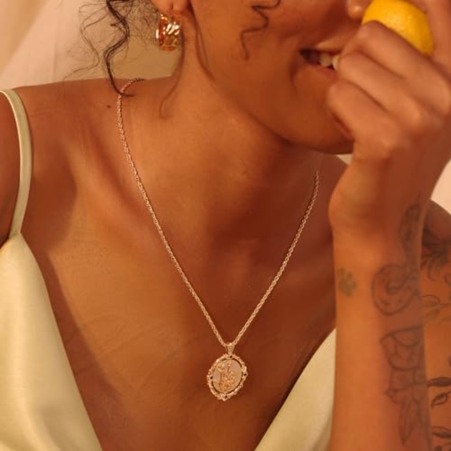 Fettero Gold Necklace for Wome - Birth Flower Necklace avis et prix